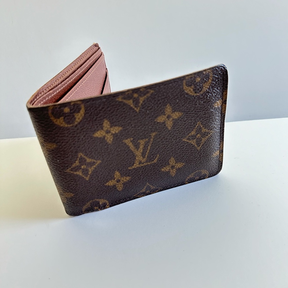 Authentic Louis Vuitton Men’s Wallet